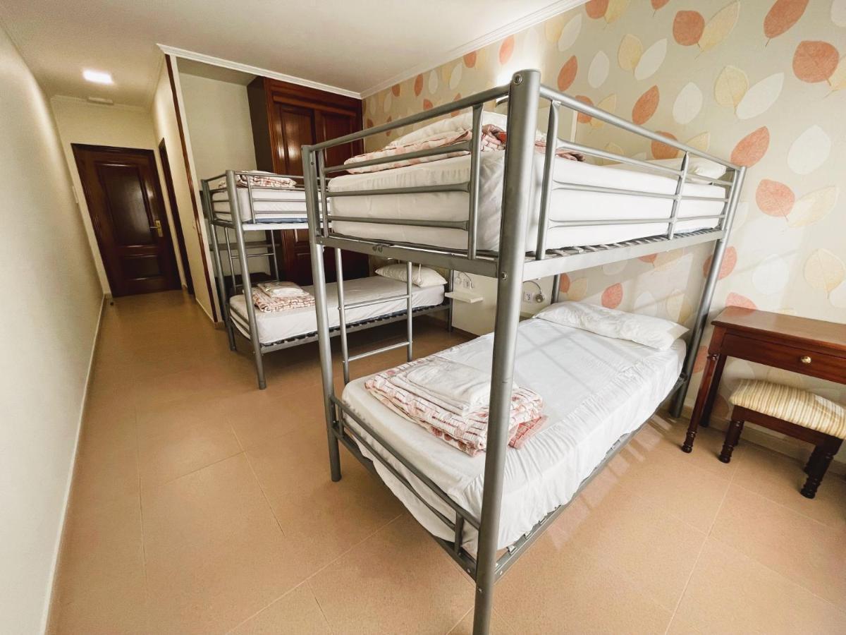 Albergue O Cruceiro Кальдас-де-Рейес Экстерьер фото