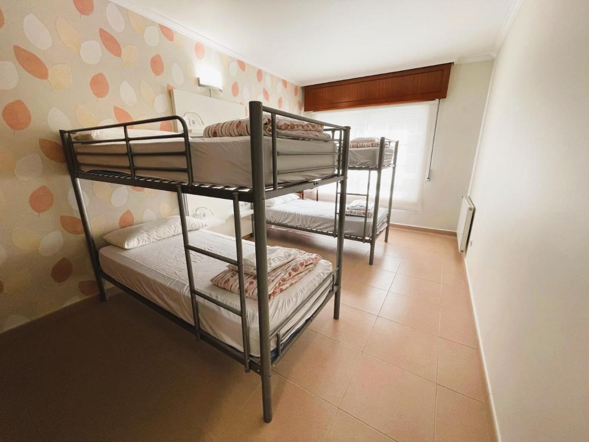 Albergue O Cruceiro Кальдас-де-Рейес Экстерьер фото